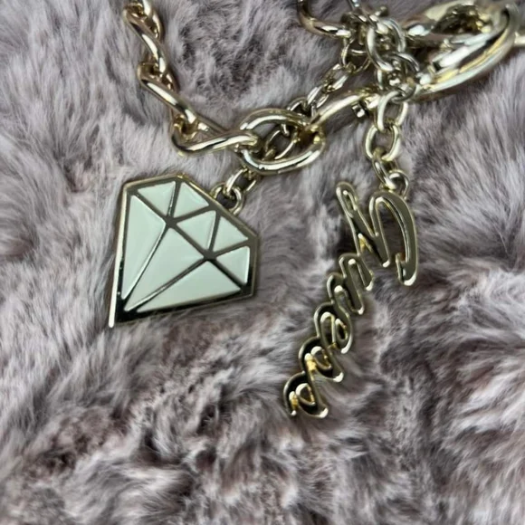 GUESS Bag - Picture 3 of 9